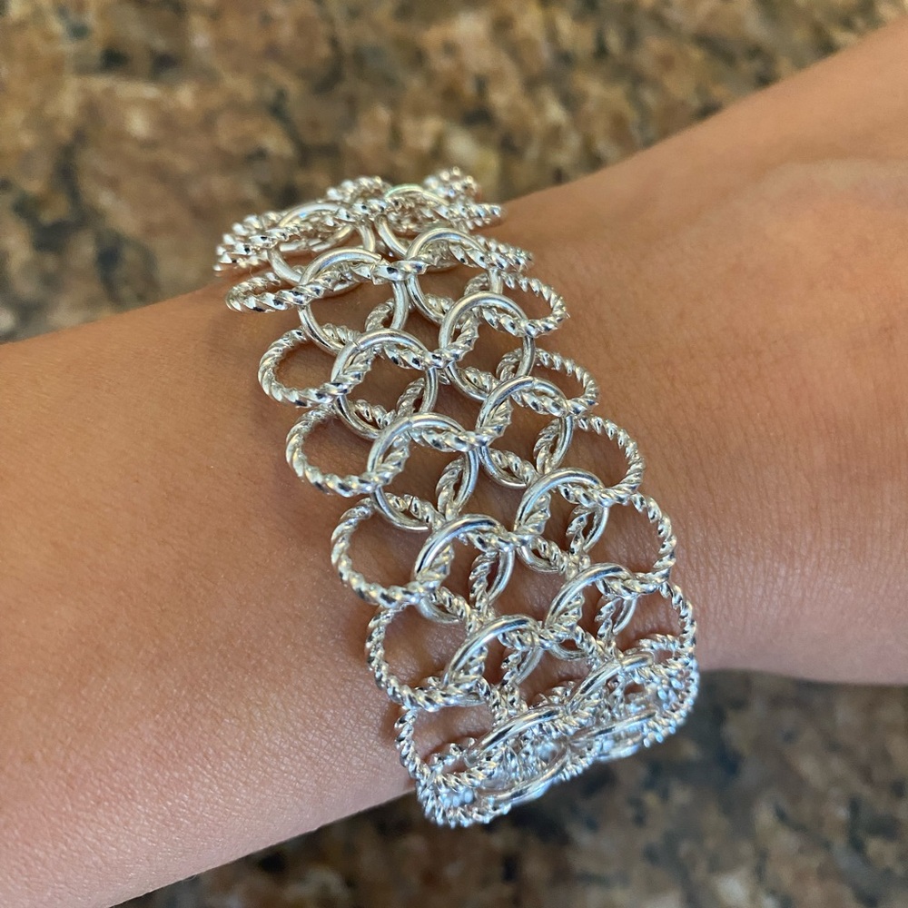 Silver tone chain bracelet